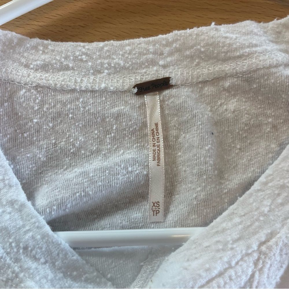 Free people women’s XS white puff sleeve textured T-shirt boxy blouse - Picture 6 of 11